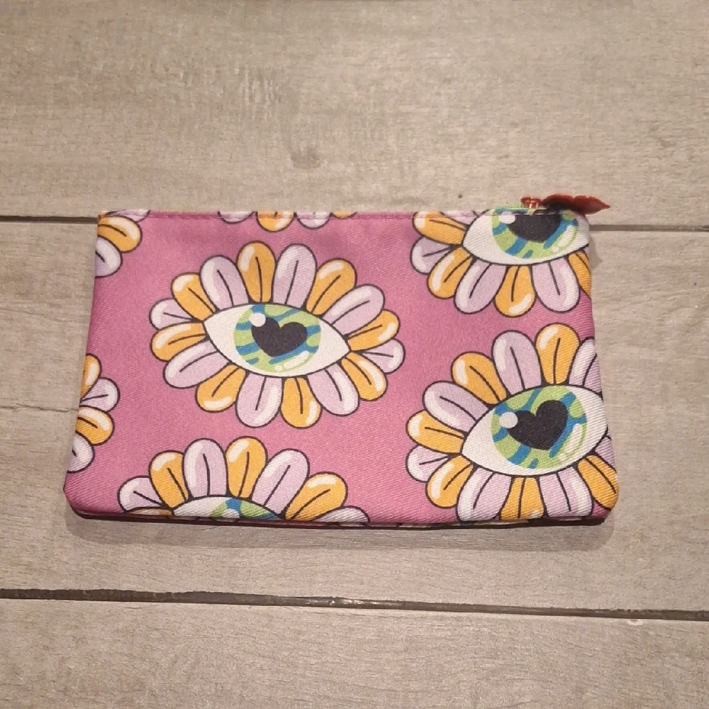 🐣Ipsy Pink Floral Eye Zipper Pouch